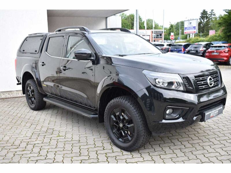 Nissan Navara NP300 N-Guard Double Cab 4x4 18' Leichtme