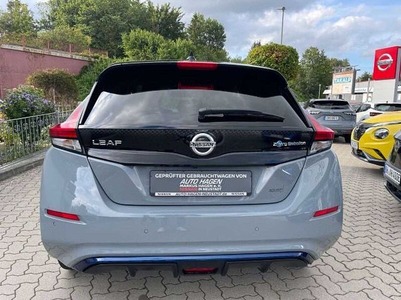 Nissan Leaf ZE1 GJR  17' Ganzjahresreifen Navigation 36