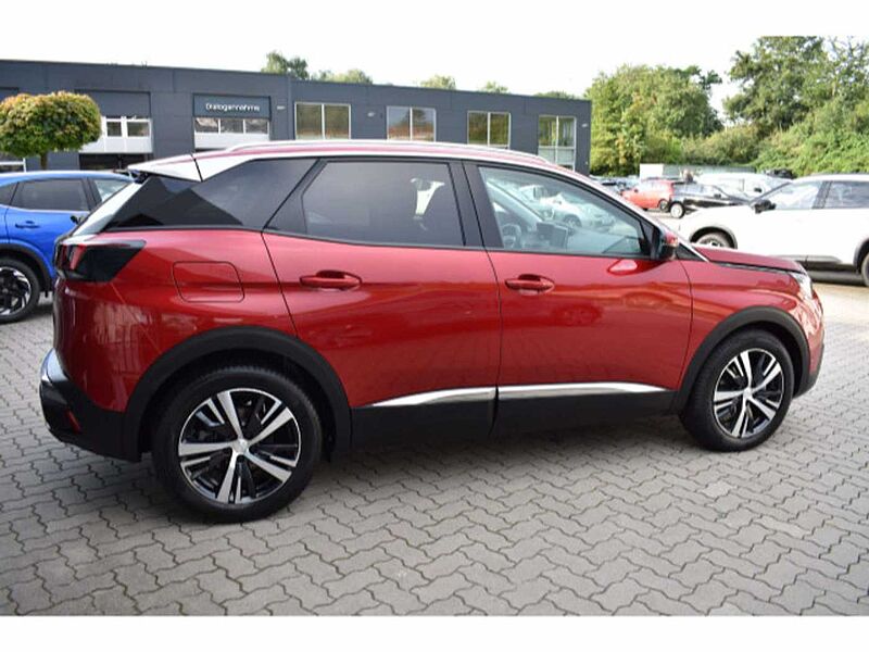 Peugeot 3008 Allure 1.2 GJR Alu Voll-LED Navi Einparkhil