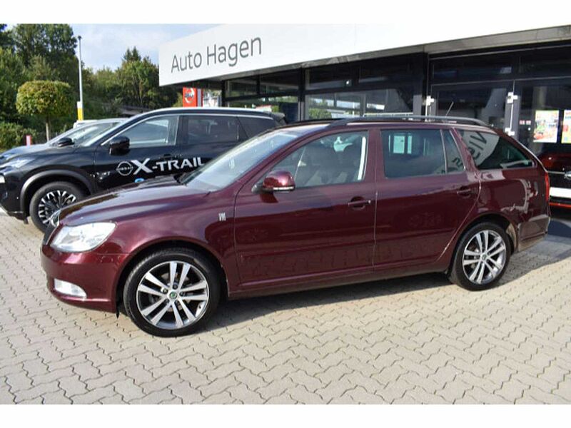 SKODA Octavia 1.2  Kombi Ambition Xenon 17' Alu mit GJ