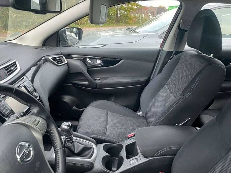 Nissan Qashqai 1.2  Acenta GJR auf 17' Alu Navigation K