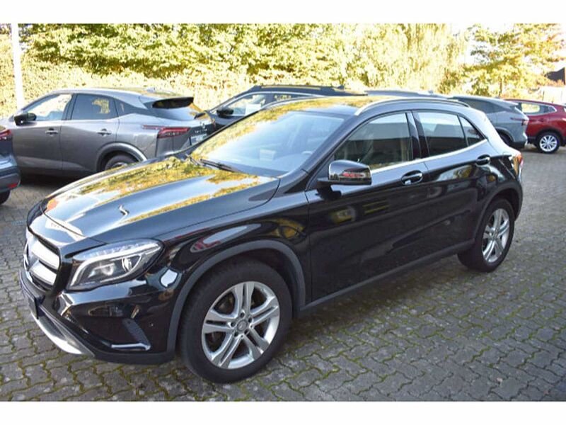 Mercedes-Benz GLA 200 GLA -Klasse GLA 200 CDI Urban 4x4 Panora