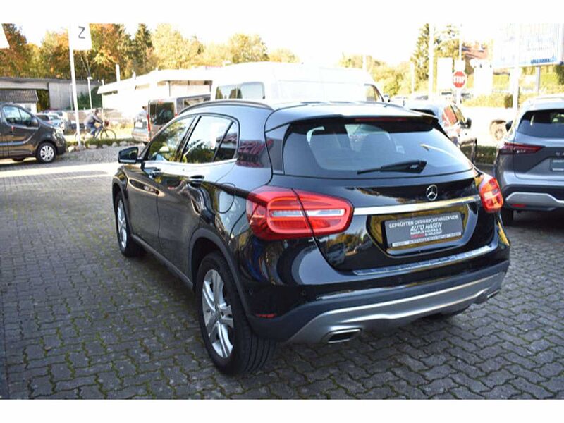 Mercedes-Benz GLA 200 GLA -Klasse GLA 200 CDI Urban 4x4 Panora