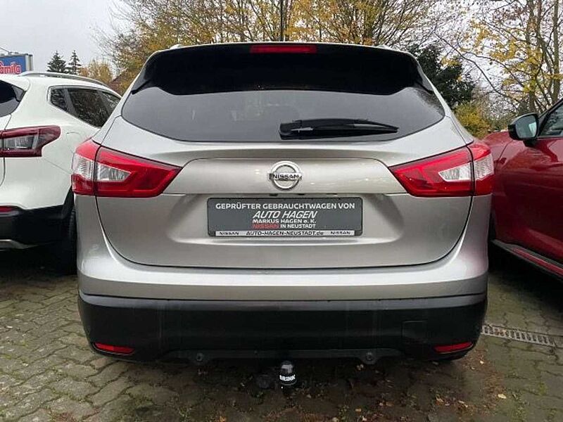 Nissan Qashqai 1.6 dCi Tekna Voll- LED AHK 19' Alu Navi