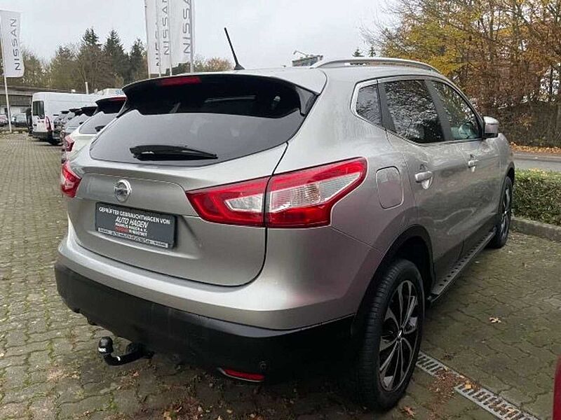 Nissan Qashqai 1.6 dCi Tekna Voll- LED AHK 19' Alu Navi