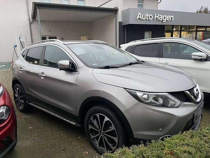 Nissan Qashqai 1.6 dCi Tekna Voll- LED AHK 19' Alu Navi