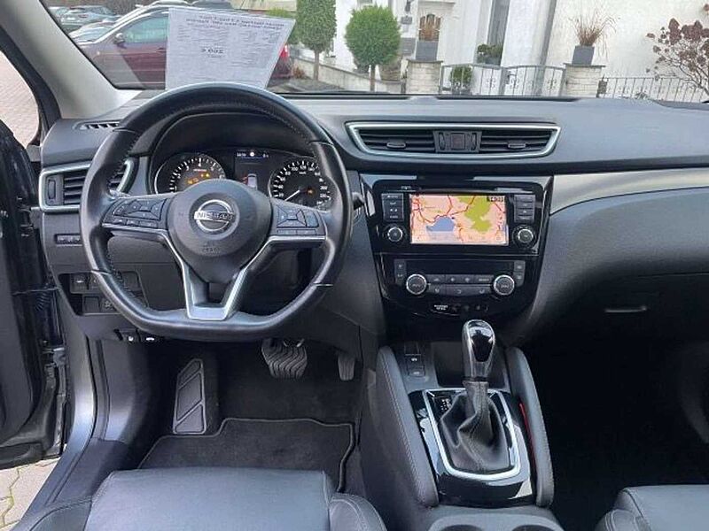 Nissan Qashqai 1.3 DIG-T DCT TEKNA Voll-LED Navi 360° K