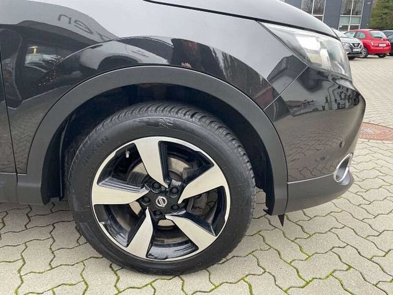 Nissan Qashqai 1.6 DIG-T 360° GJR auf 18' Alu AHK Navi