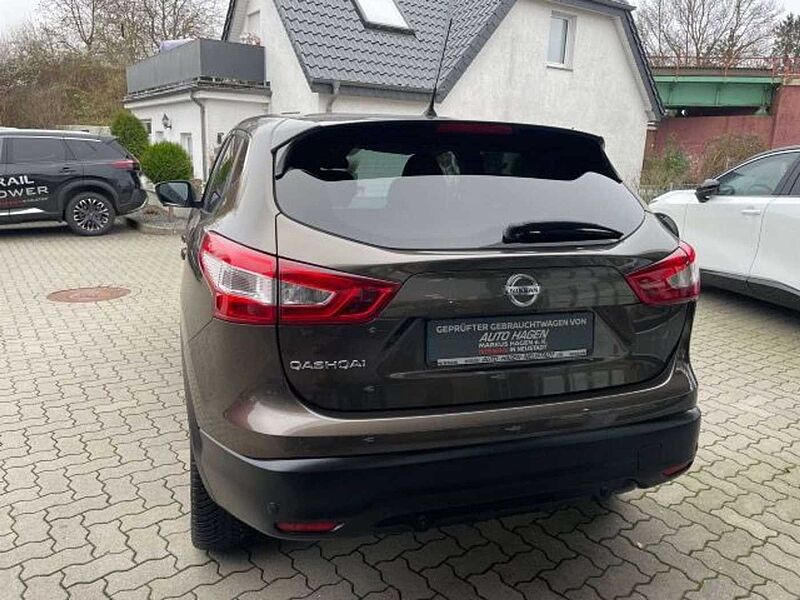 Nissan Qashqai 1.6 DIG-T 360° GJR auf 18' Alu Navi Einp