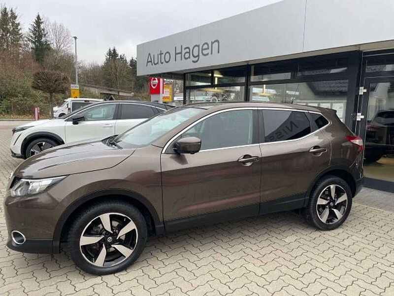 Nissan Qashqai 1.6 DIG-T 360° GJR auf 18' Alu Navi Einp