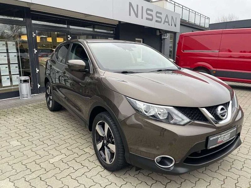 Nissan Qashqai 1.6 DIG-T 360° GJR auf 18' Alu Navi Einp