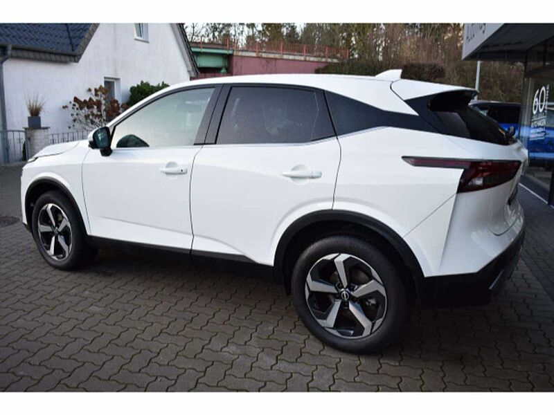 Nissan Qashqai 1.3 DIG-T MHEV Xtronic N-Connecta  Navi