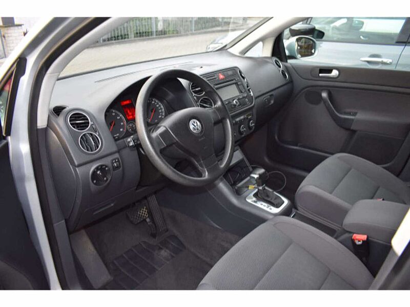 Volkswagen Golf Plus 1.6 FSI Comfortline GJR Einparkhilfe K