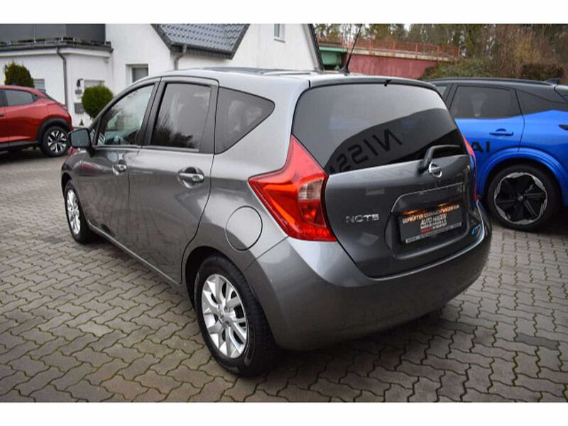 Nissan Note 1.5 dCi Acenta AHK 15' GJR auf Alu Navi 360