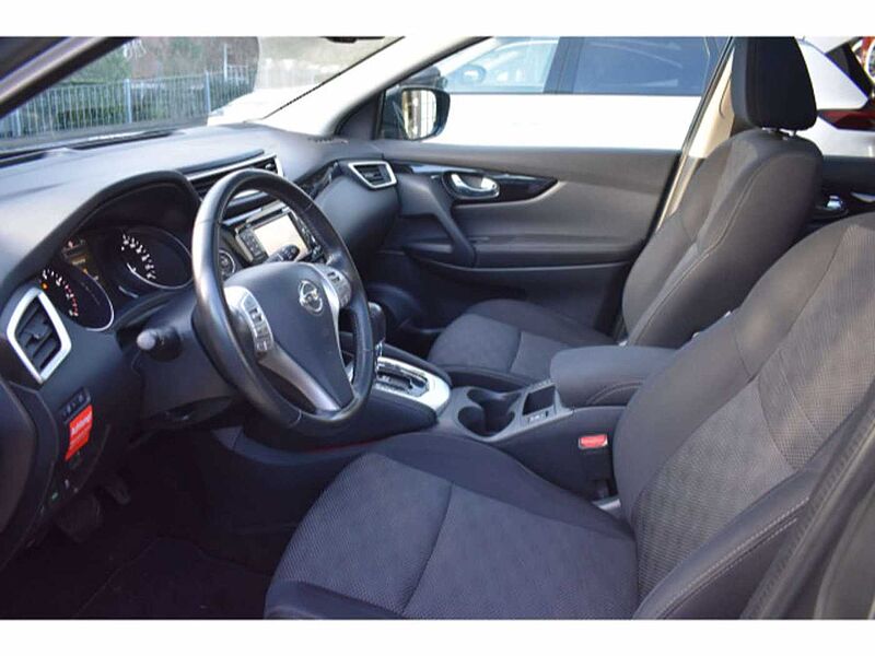 Nissan Qashqai 1.2 DIG-T N-Connecta GJR Navi PGD AHK Ei